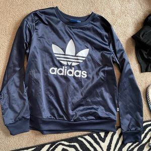 Adidas crewneck pullover sweatshirt